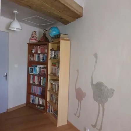 Maison De Village Homestay *