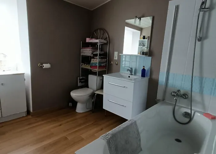 Δωμάτια σε οικογενειακή κατοικία Maison De Village